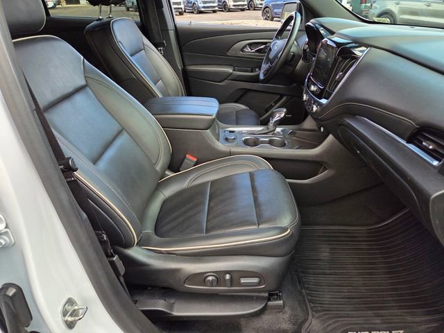 Used 2023 Chevrolet Traverse Premier w/ Redline Edition image 15