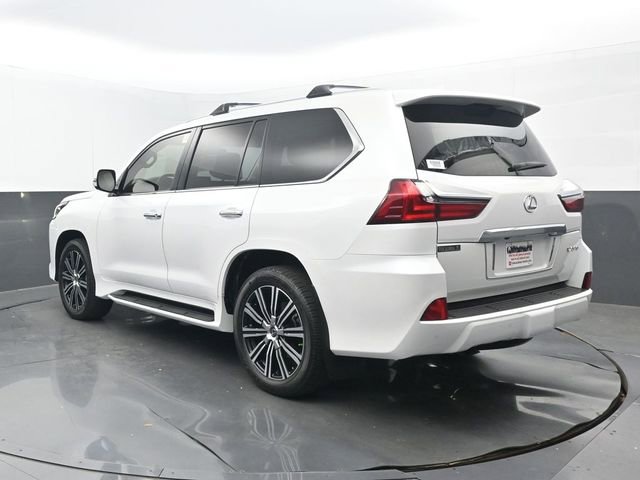 Used 2021 Lexus LX 570 4WD w/ Luxury Package image 3