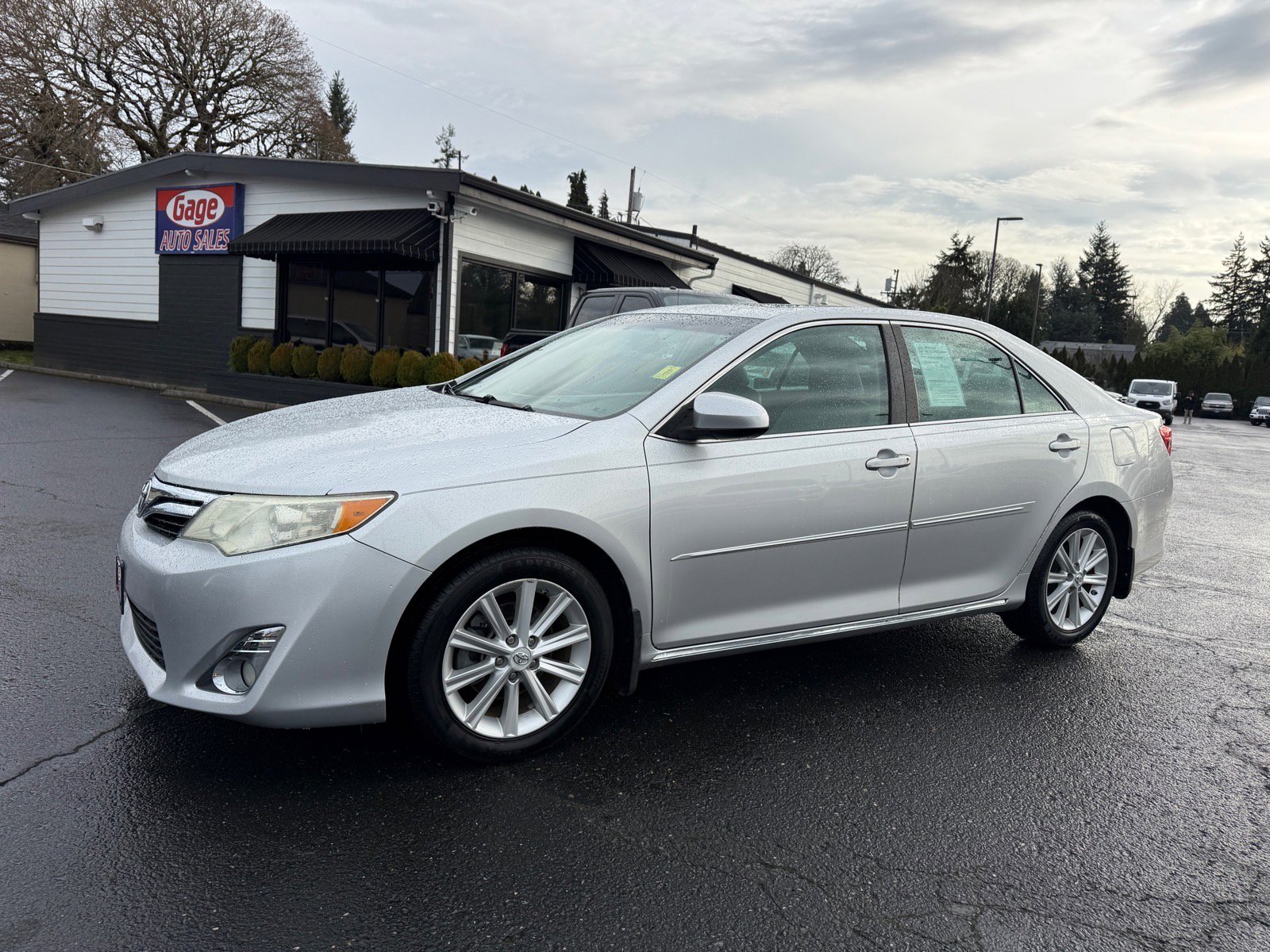 Used 2013 Toyota Camry XLE w/ Leather Pkg