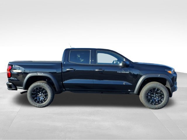 New 2026 Chevrolet Colorado Trail Boss AWD/4WD image 2