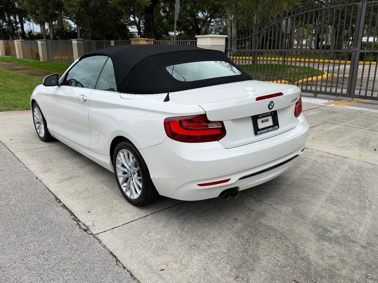Used 2016 BMW 228i Convertible image 9