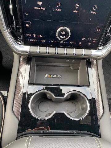 New 2026 GMC Yukon XL Elevation image 24