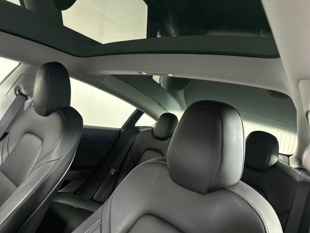 Used 2019 Tesla Model 3 Performance image 12