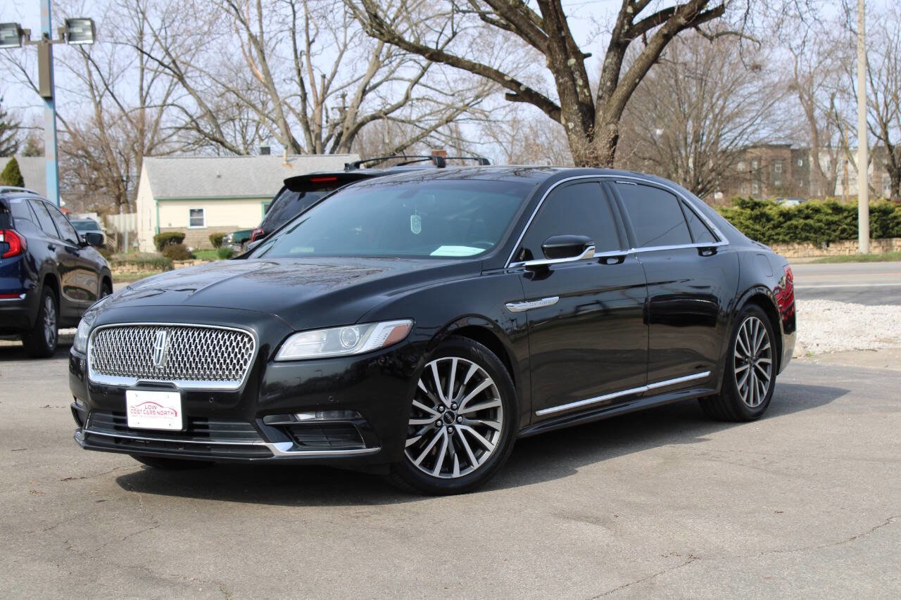 Used 2017 Lincoln Continental Select image 2