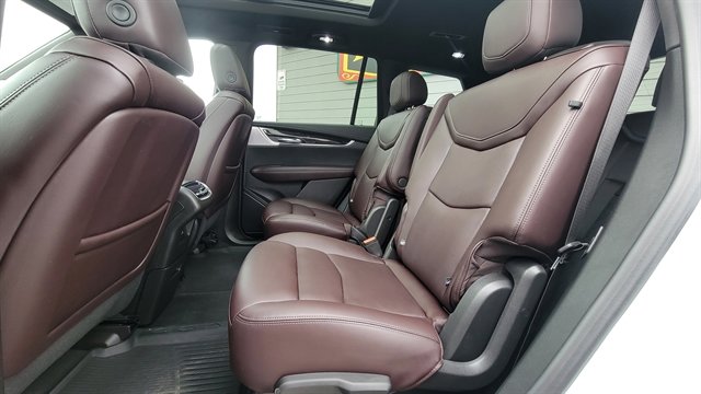 Used 2024 Cadillac XT6 Premium Luxury w/ Technology Package AWD/4WD image 64