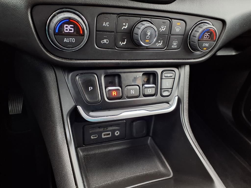 Used 2018 GMC Terrain SLT w/ Preferred Package image 20