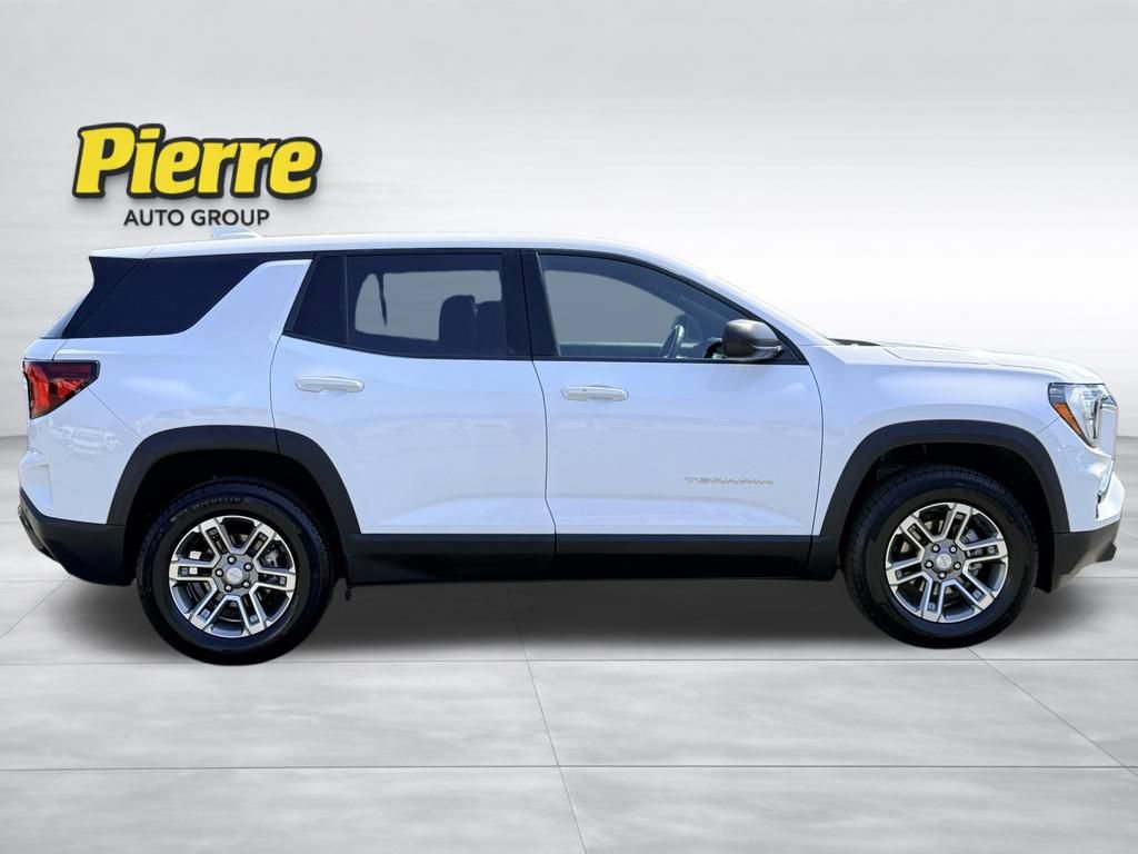 Used 2025 GMC Terrain Elevation AWD/4WD image 3