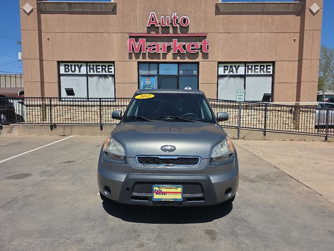 Used 2011 Kia Soul + w/ Audio Pkg image 2