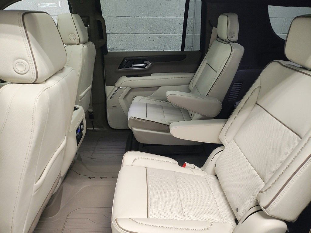 New 2026 GMC Yukon XL Denali w/ Sun & Power Step Package image 29