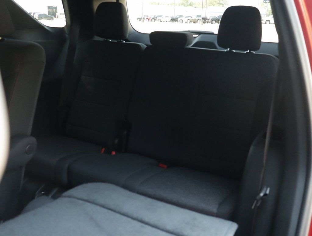 Used 2024 Chevrolet Traverse Z71 image 29