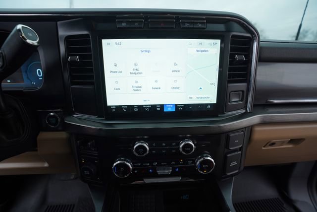 Used 2023 Ford F250 Lariat w/ Chrome Package image 27