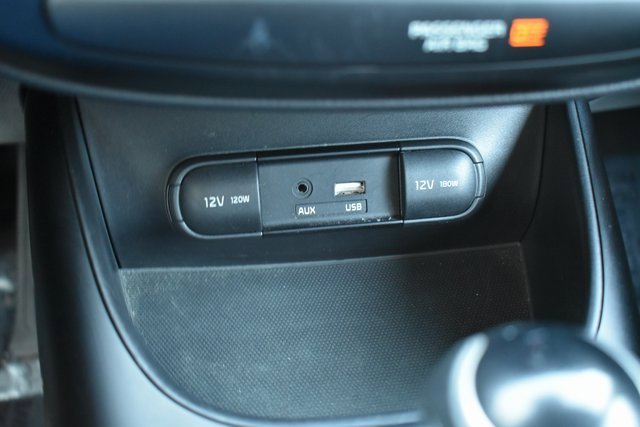 Used 2017 Kia Soul + image 25