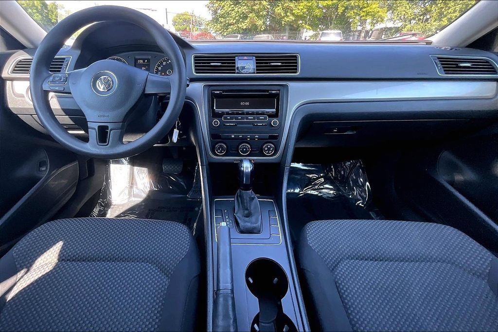 Used 2013 Volkswagen Passat 2.5 S FWD image 16