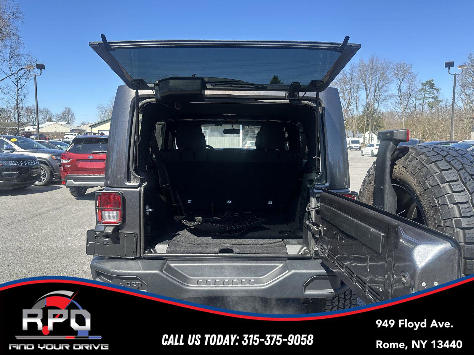 Used 2018 Jeep Wrangler Unlimited Sport image 16