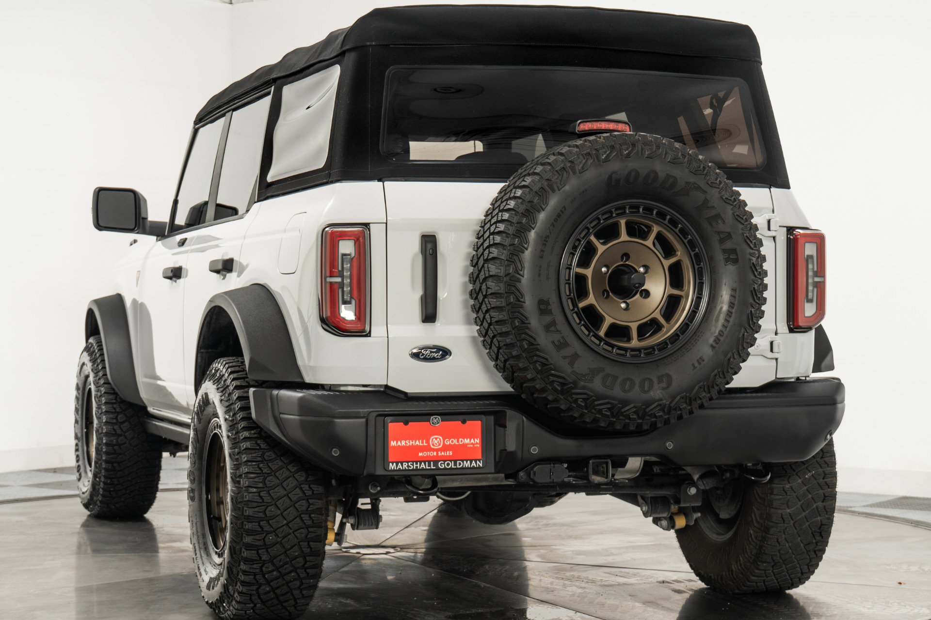 Used 2021 Ford Bronco Badlands image 7