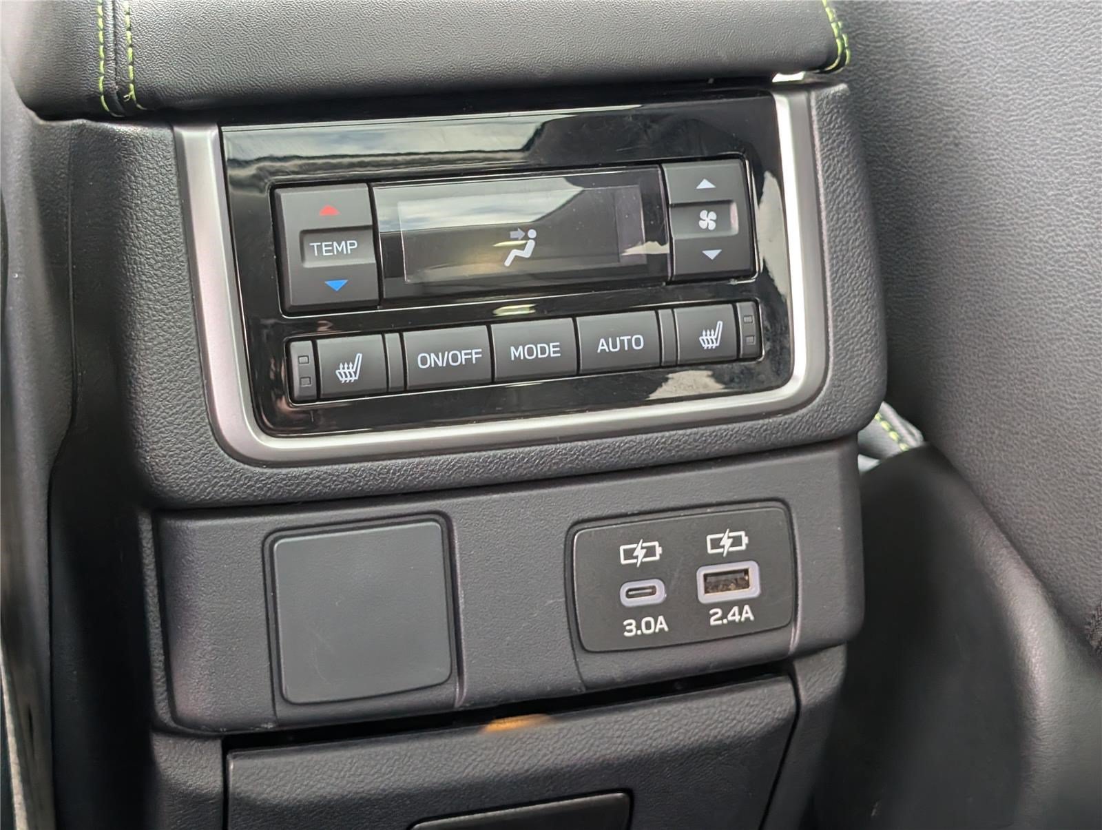 Used 2024 Subaru Ascent Onyx Edition Limited AWD/4WD image 17