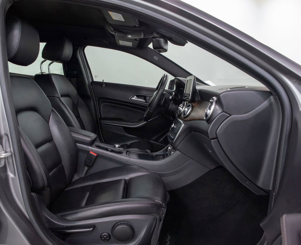Used 2016 Mercedes-Benz GLA 250 4MATIC image 21