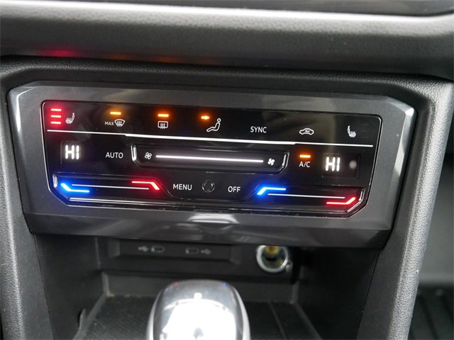 Certified 2024 Volkswagen Tiguan SE image 32