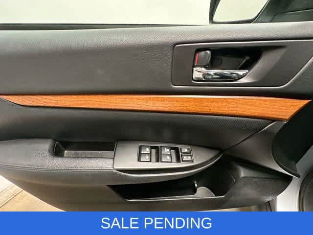 Used 2013 Subaru Outback 2.5i Limited AWD/4WD image 15