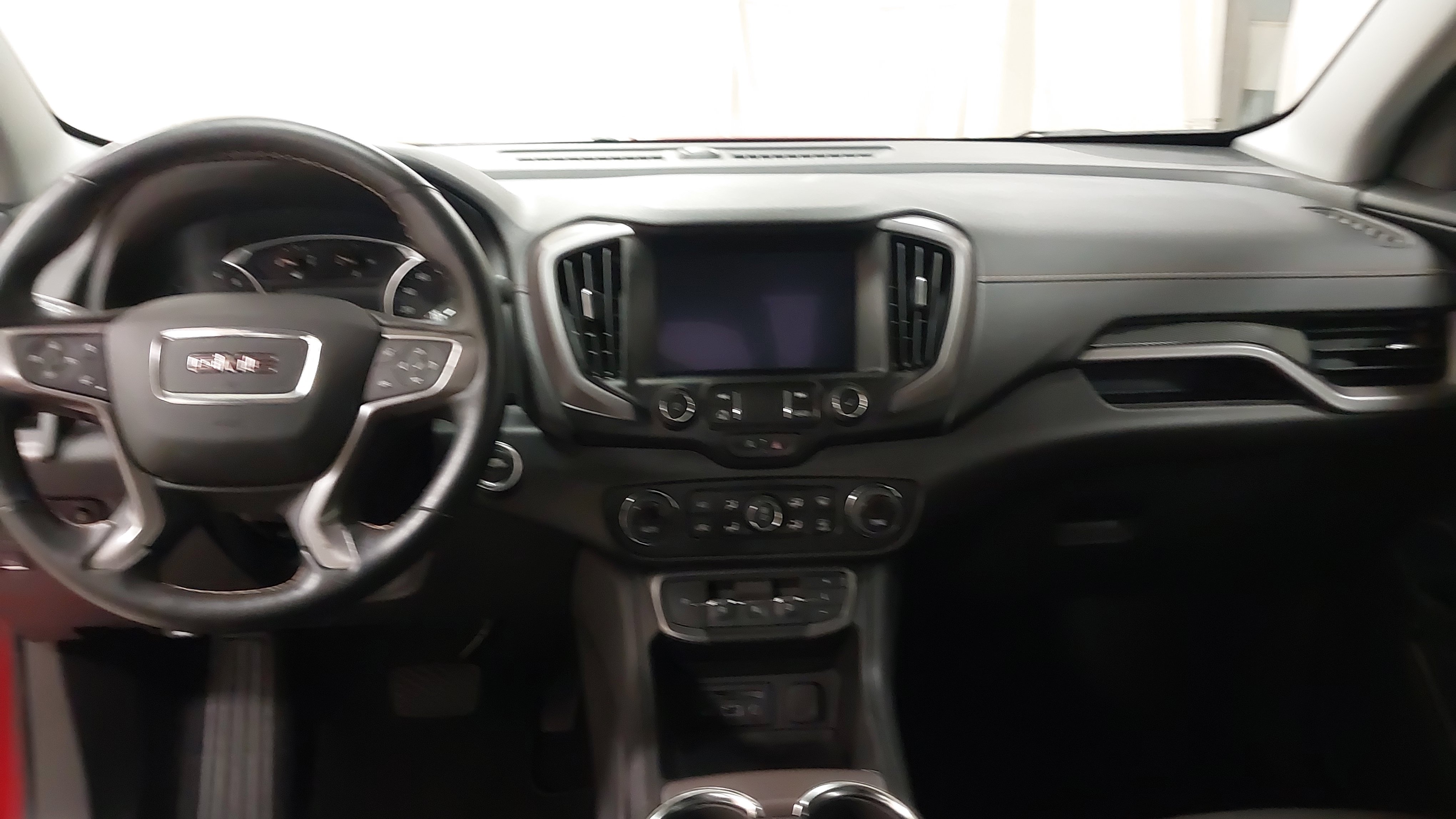 Used 2024 GMC Terrain AT4 AWD/4WD image 25