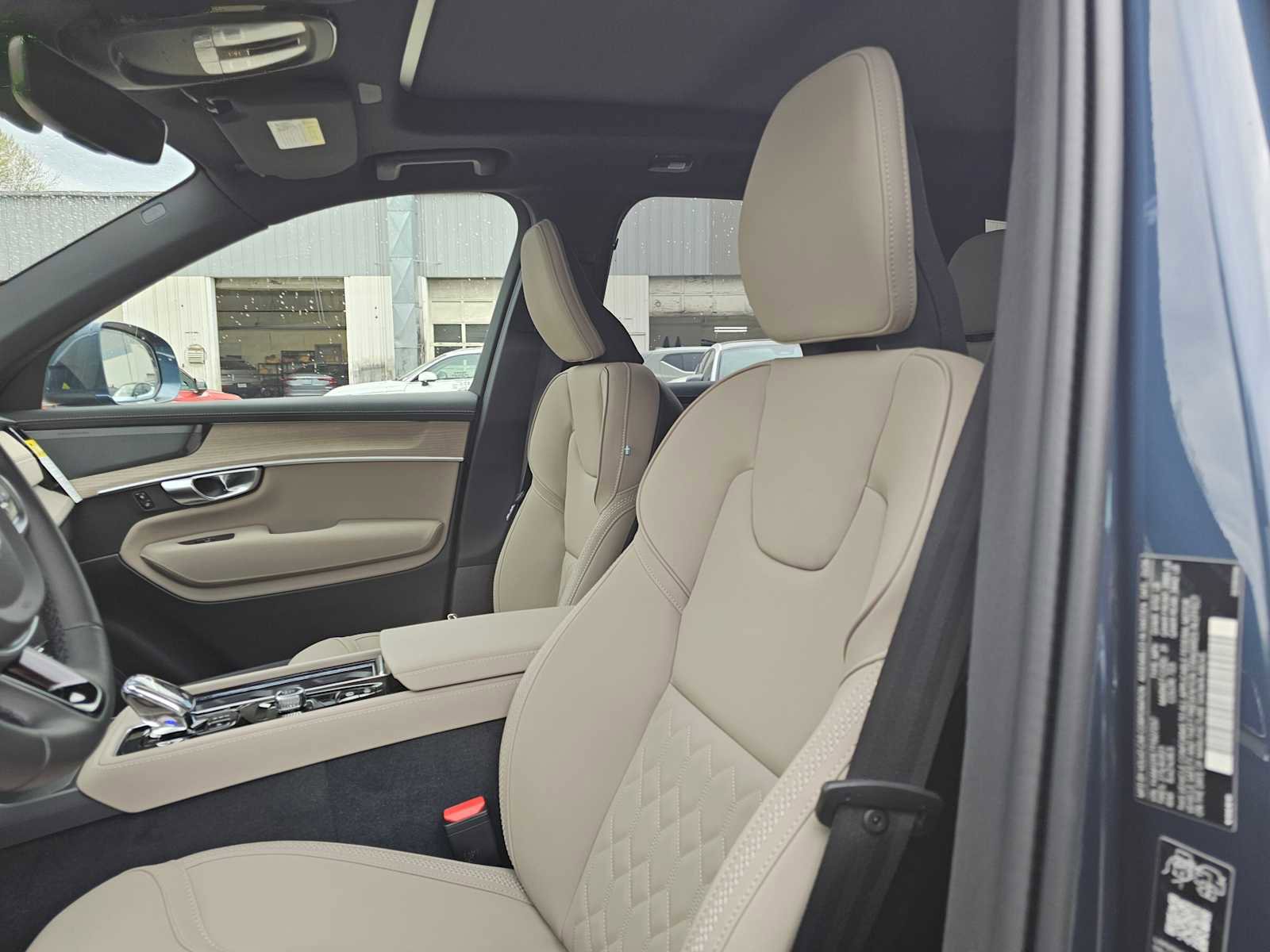 New 2026 Volvo XC90 B5 Plus w/ Protection Package AWD/4WD image 22