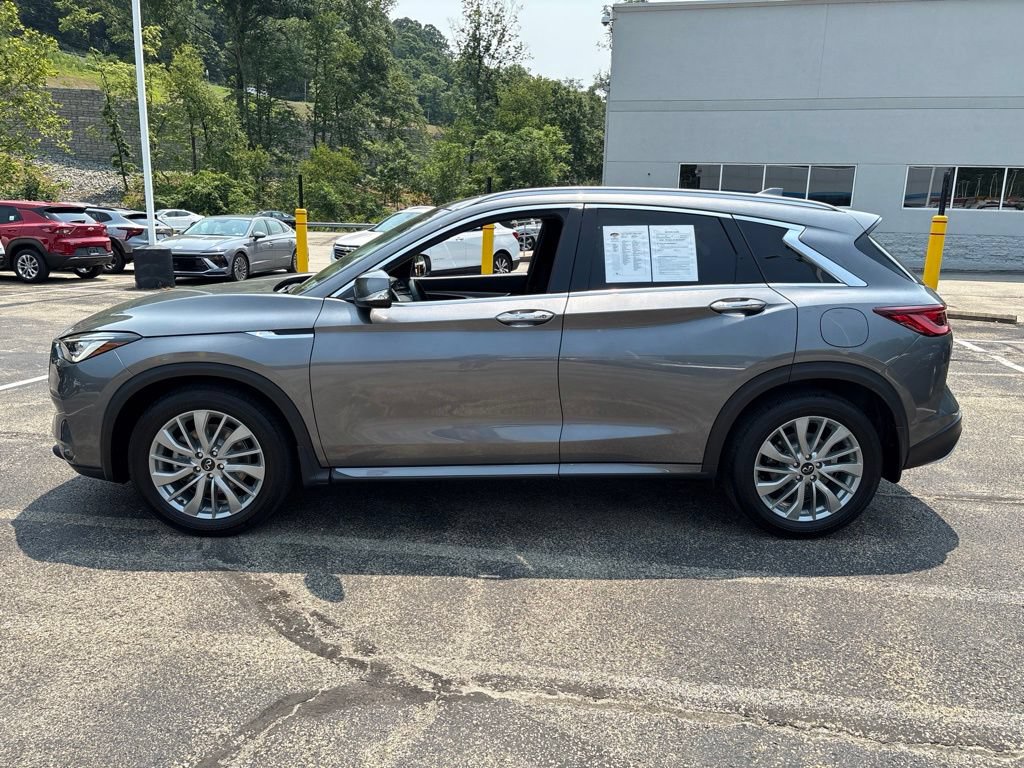 Used 2023 INFINITI QX50 Luxe AWD/4WD image 2