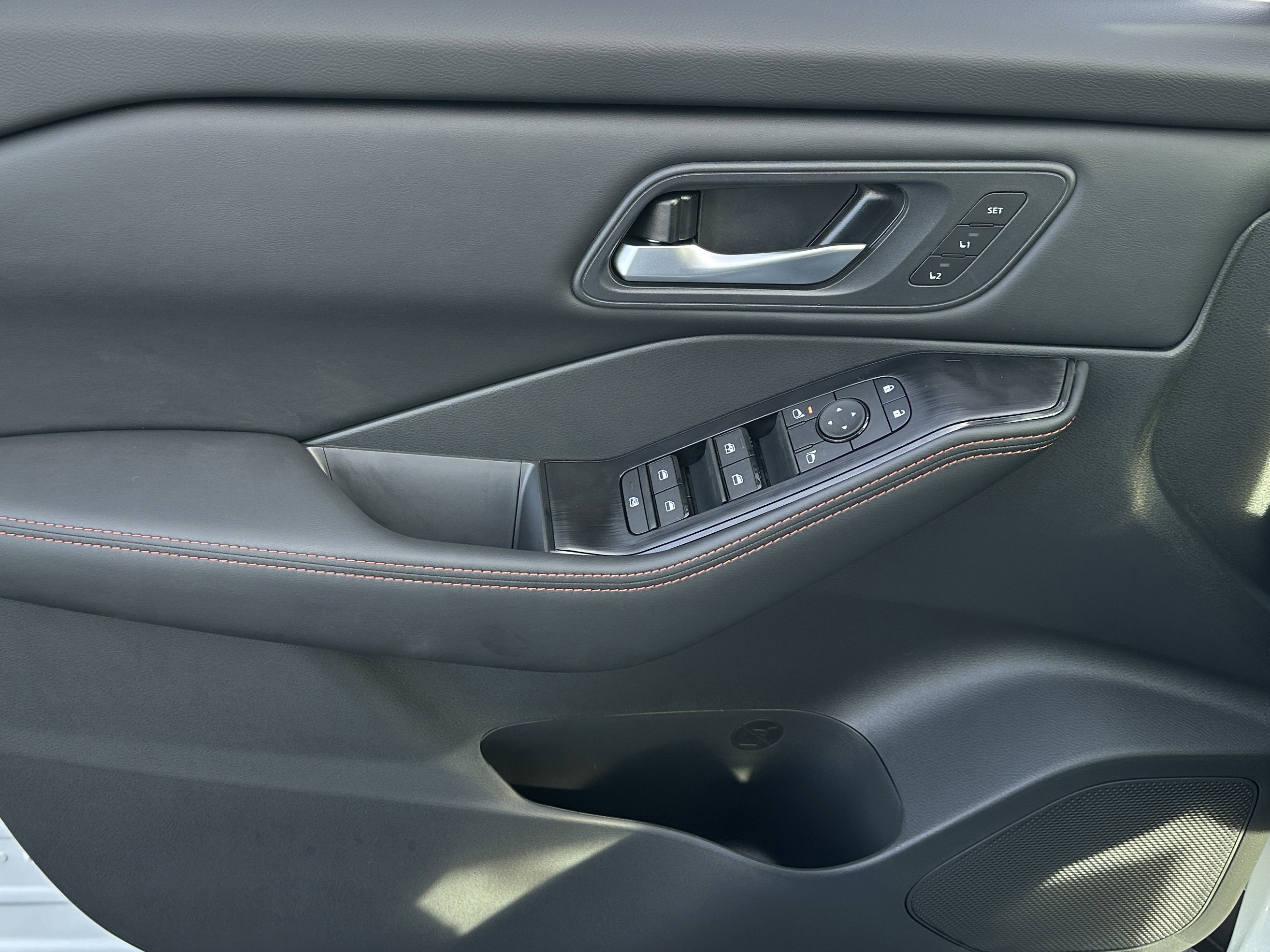 New 2026 Nissan Rogue SV AWD/4WD image 26