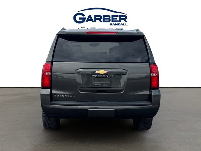 Used 2019 Chevrolet Suburban LT w/ Luxury Package AWD/4WD image 4