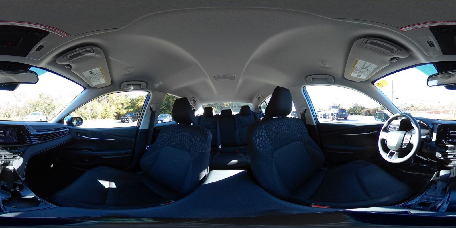 Used 2025 Toyota Camry LE image 37