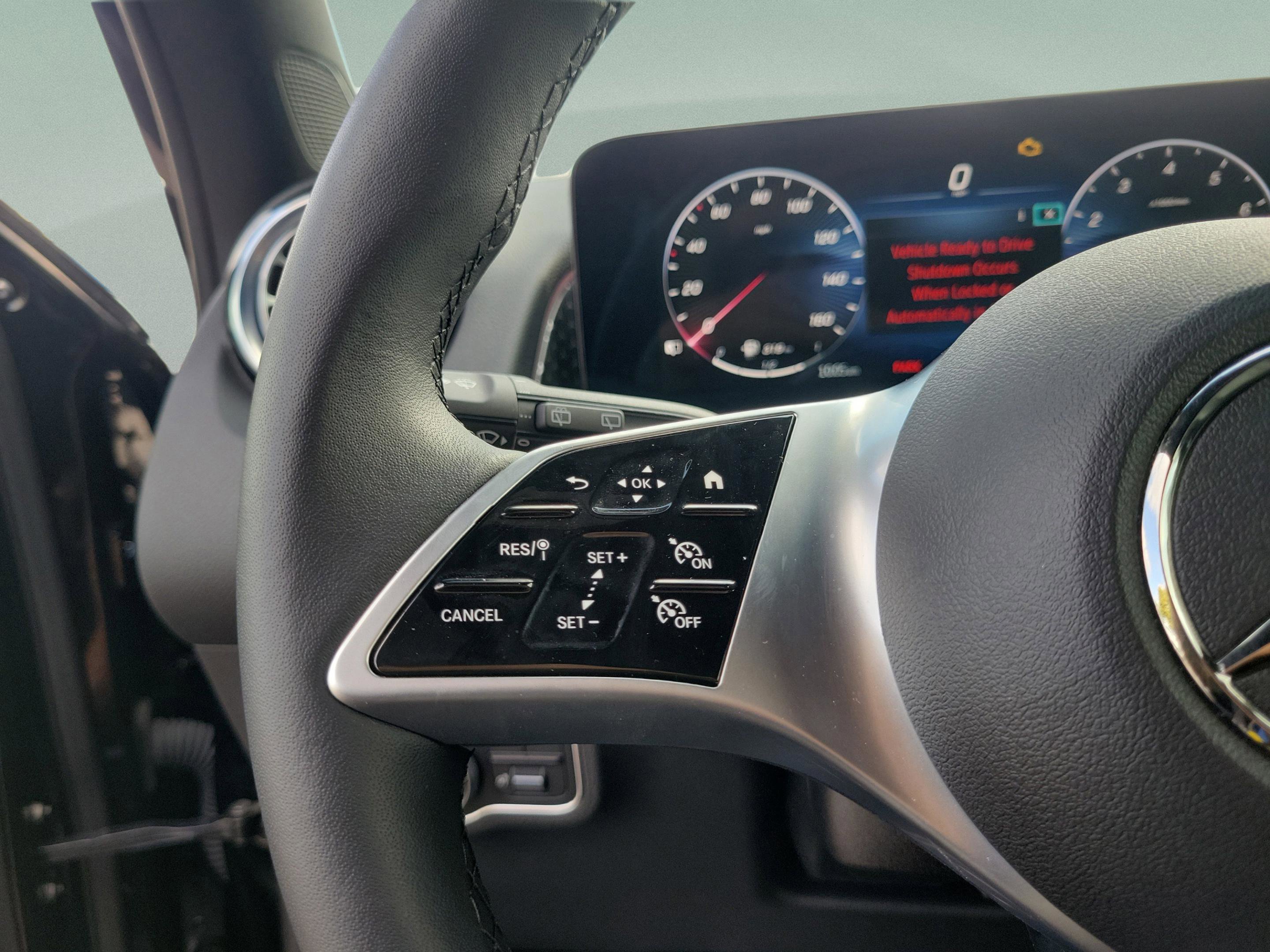 Certified 2025 Mercedes-Benz GLB 250 image 29