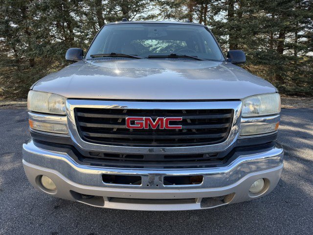 Used 2005 GMC Sierra 2500 SLT w/ Heavy-Duty Power Package AWD/4WD image 33