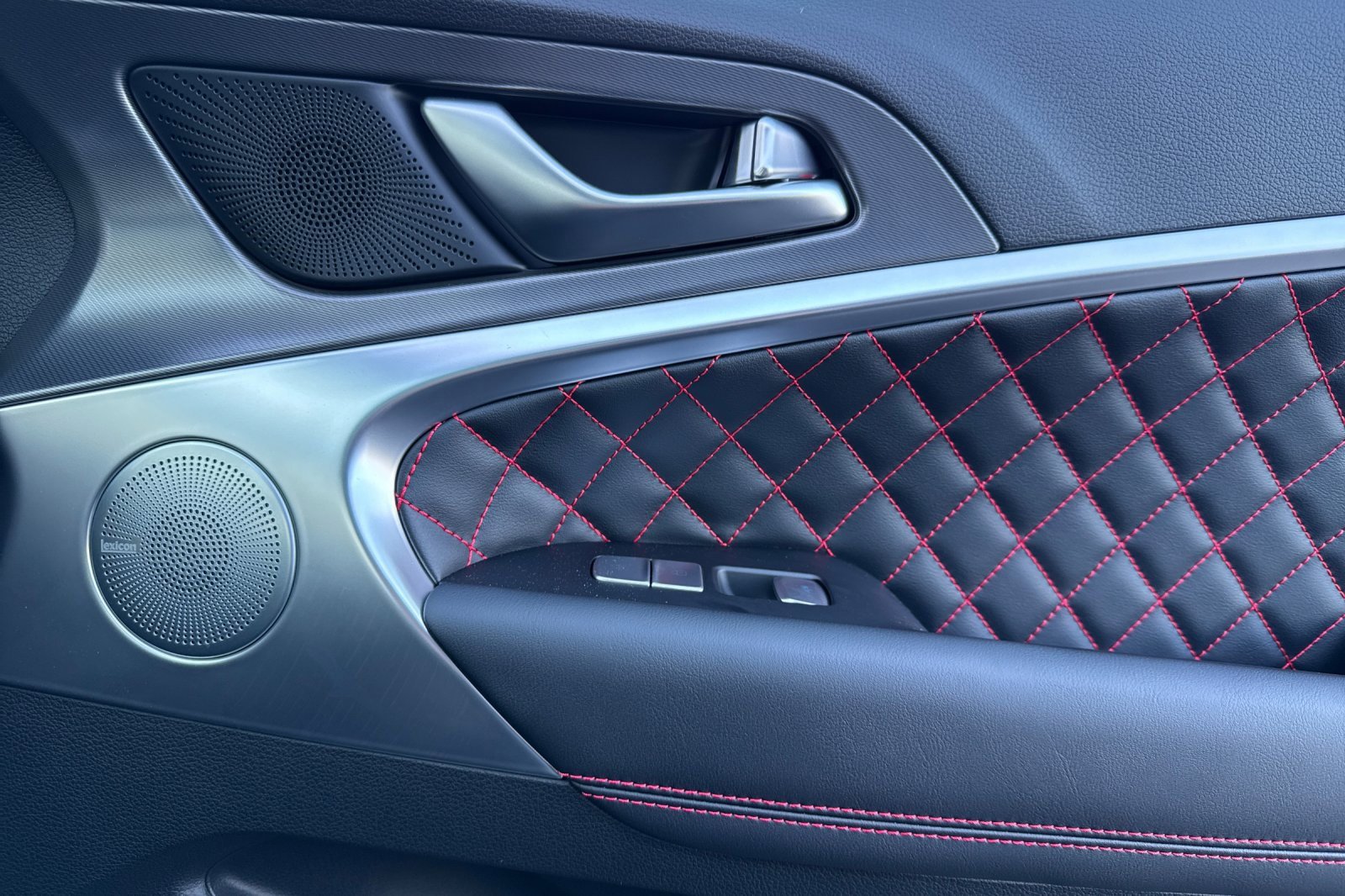 New 2025 Genesis G70 3.3T Advanced w/ Sport Prestige Package image 18