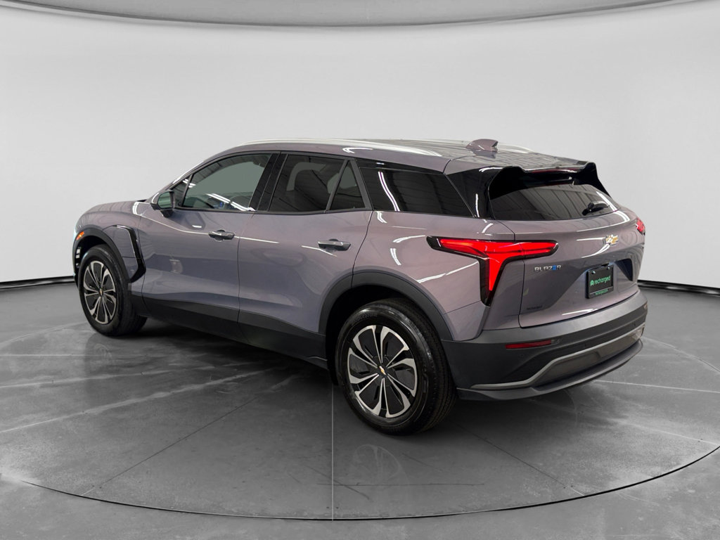 Used 2024 Chevrolet Blazer EV LT AWD/4WD image 2