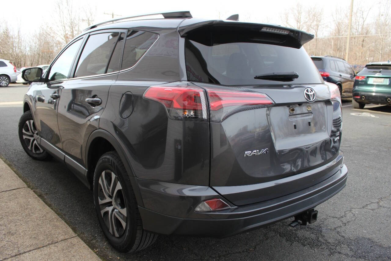 Used 2016 Toyota RAV4 LE image 7