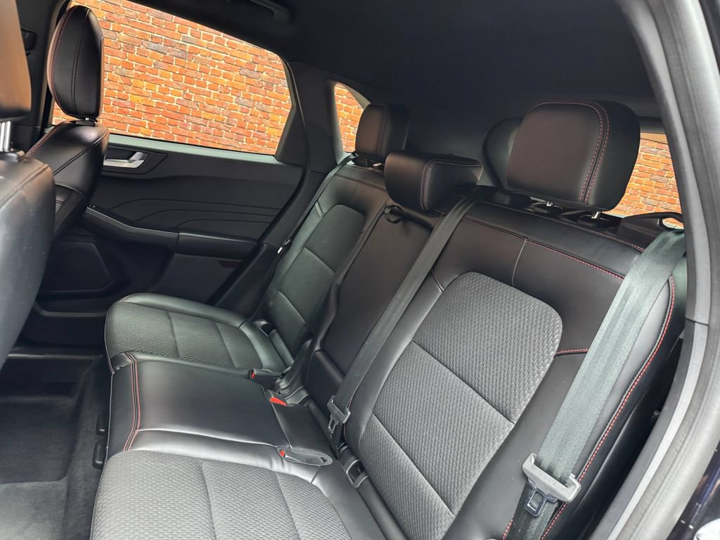 Used 2023 Ford Escape ST-Line w/ Tech Pack #1 AWD/4WD image 27