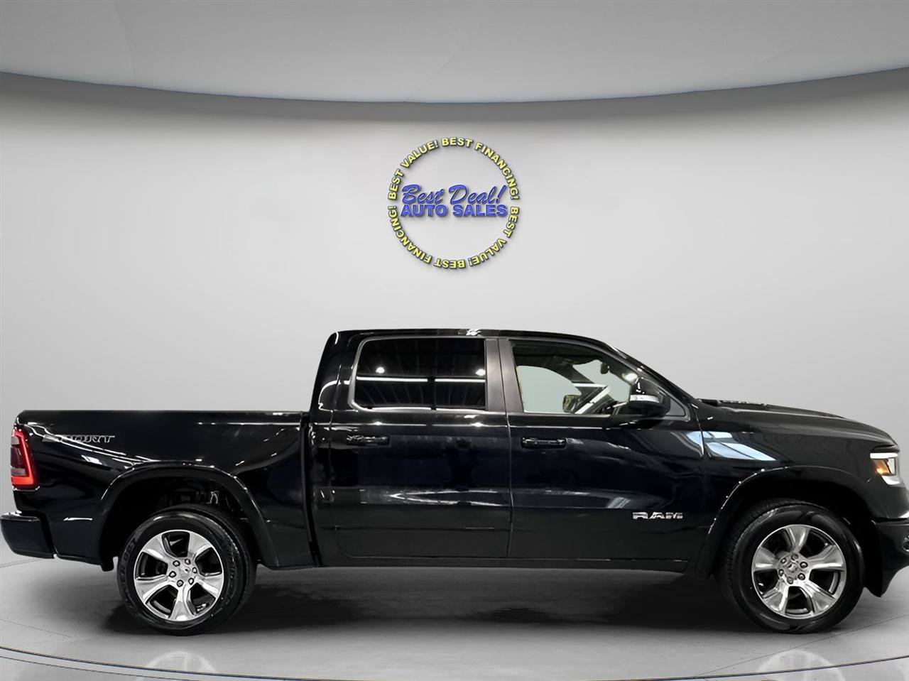 Used 2020 RAM 1500 Laramie w/ Sport Appearance Package AWD/4WD image 6
