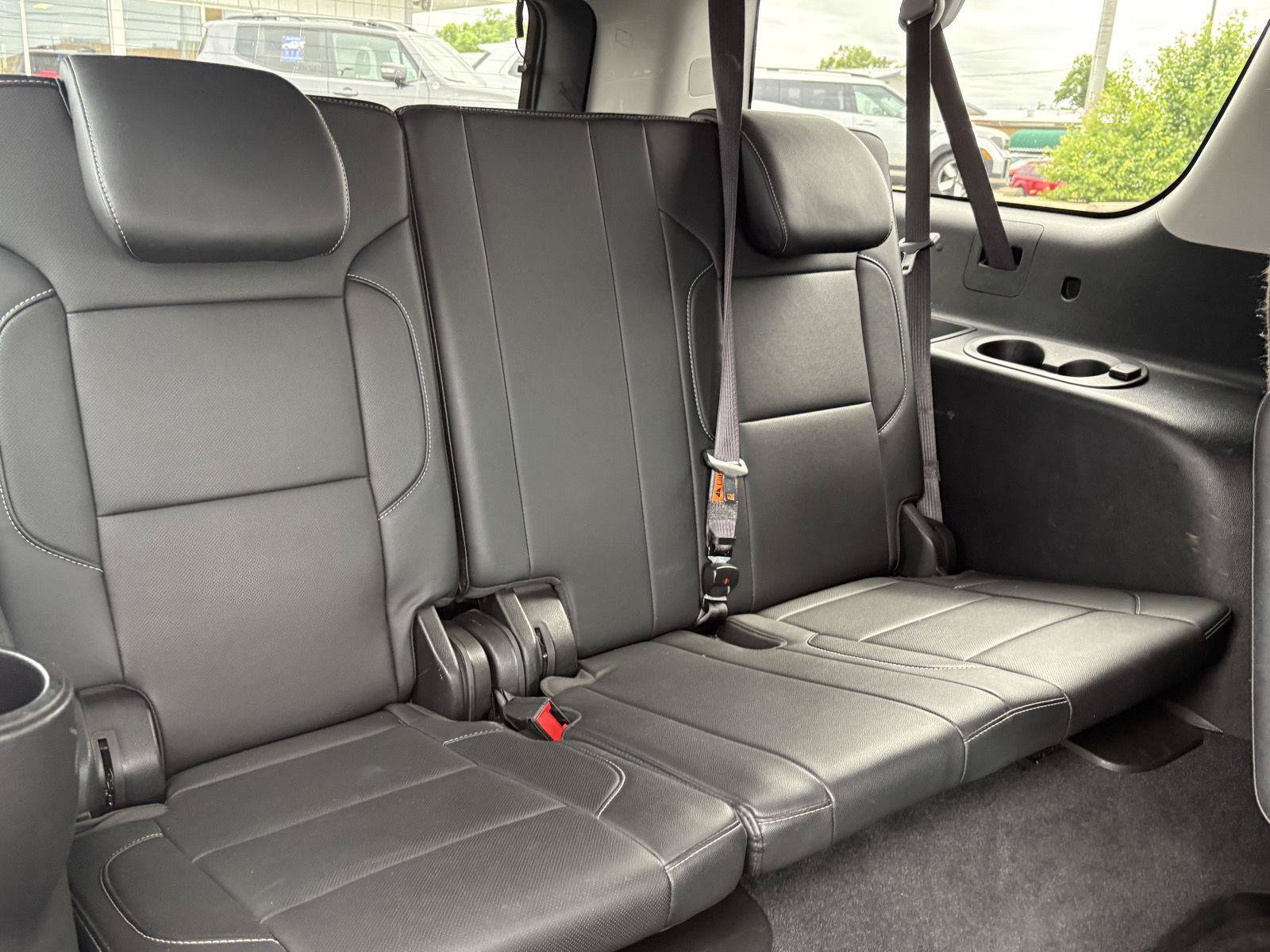 Used 2020 Chevrolet Suburban Premier AWD/4WD image 21