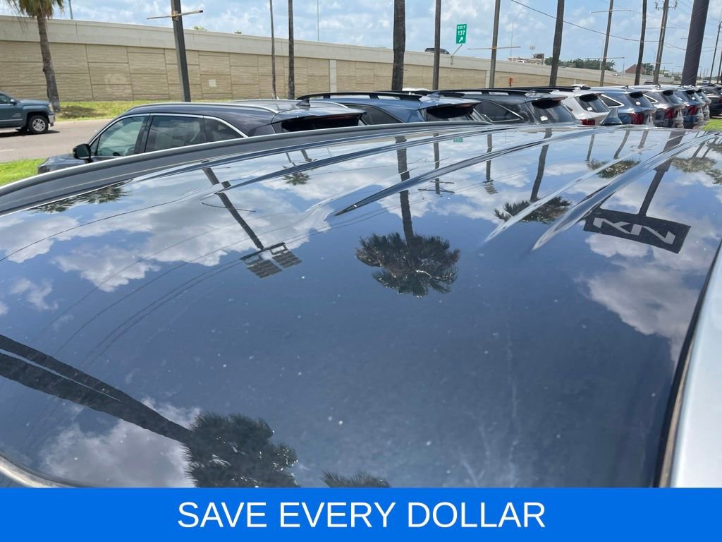 Used 2025 Kia Sorento S AWD/4WD image 24