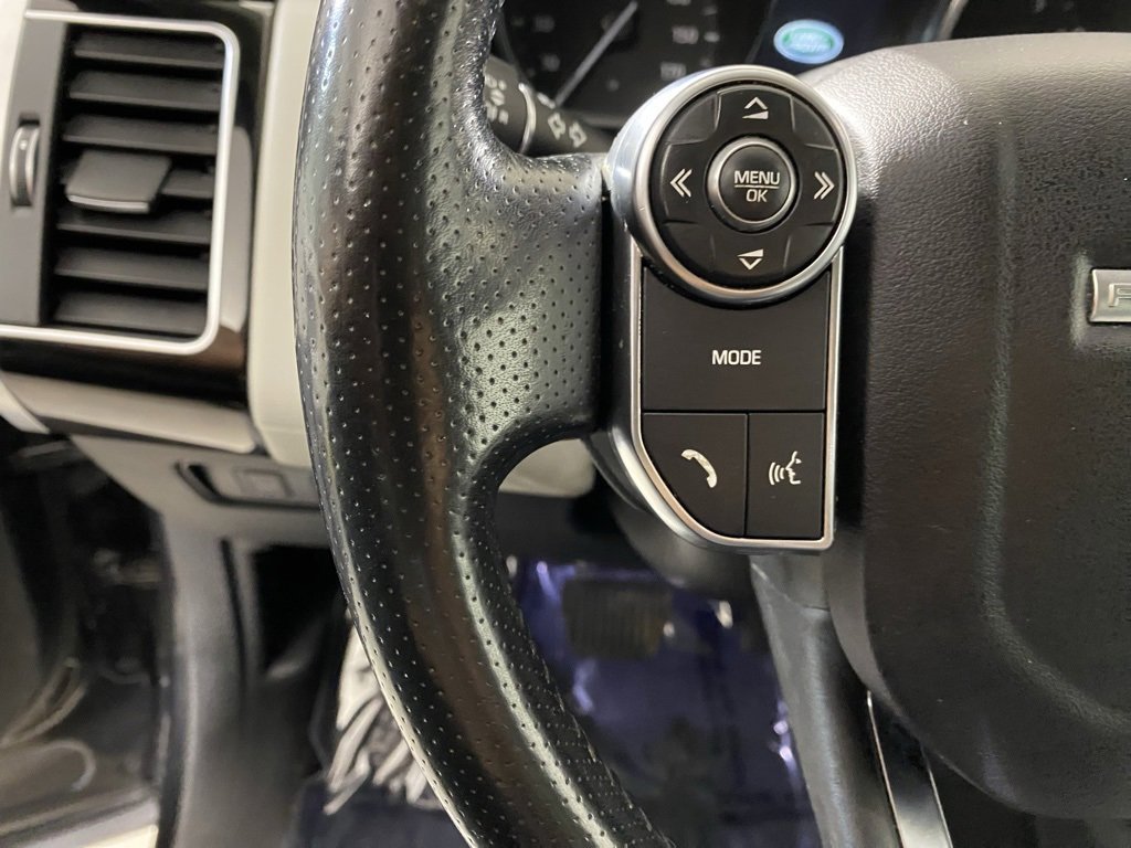 Used 2016 Land Rover Range Rover Sport HSE image 16