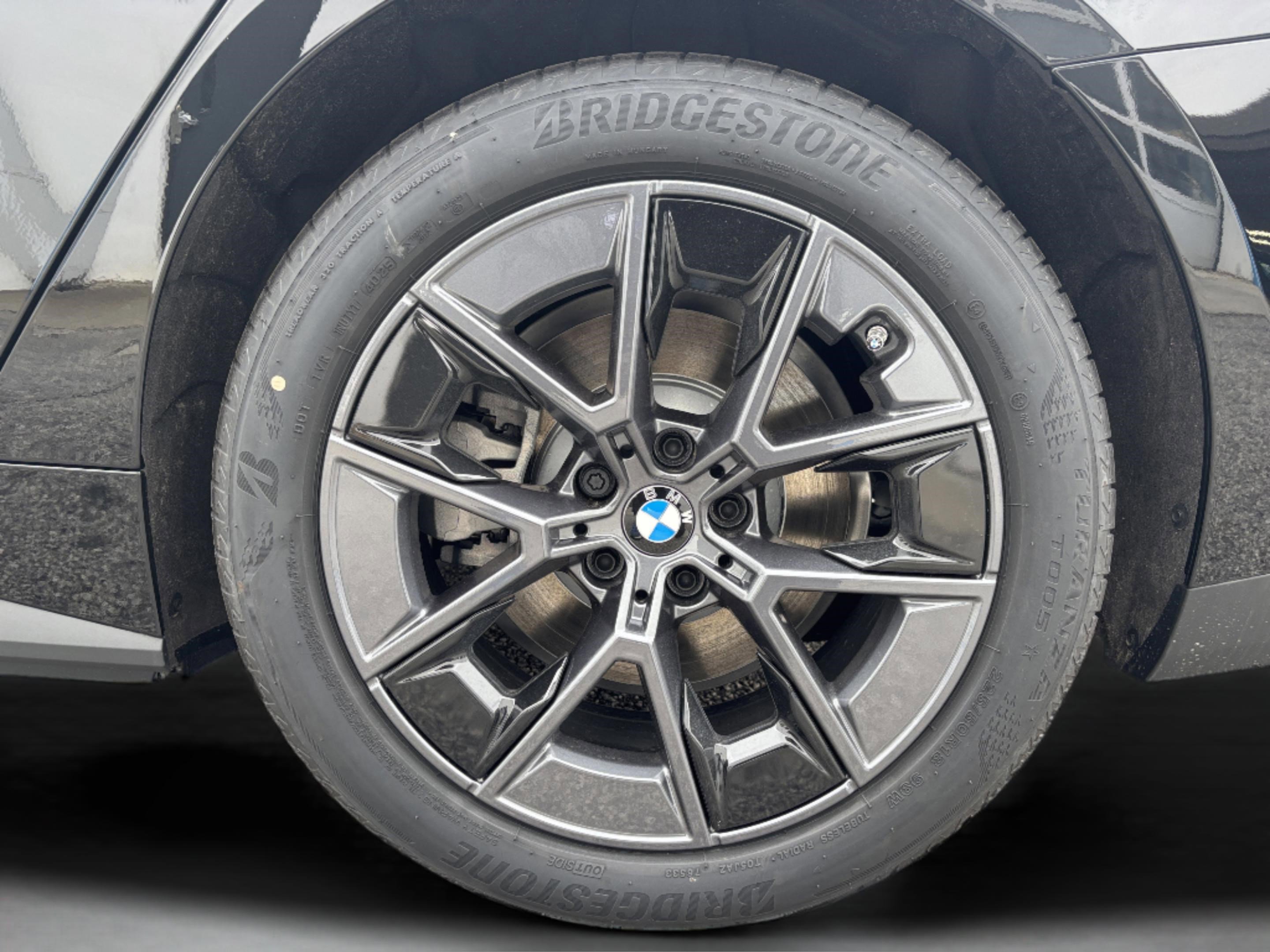 Used 2026 BMW i4 eDrive40 w/ Parking Assistance Package image 33