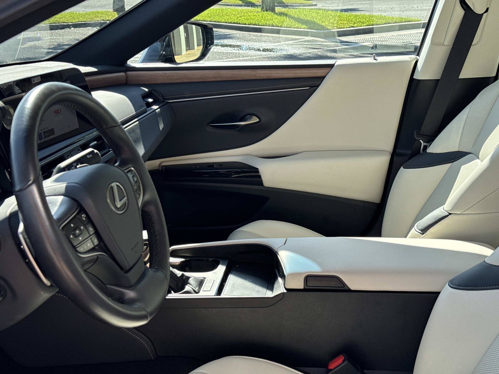 Certified 2025 Lexus ES 350 w/ Premium Package FWD image 15