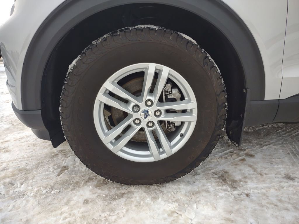 Used 2021 Ford Explorer XLT w/ Equipment Group 202A image 32