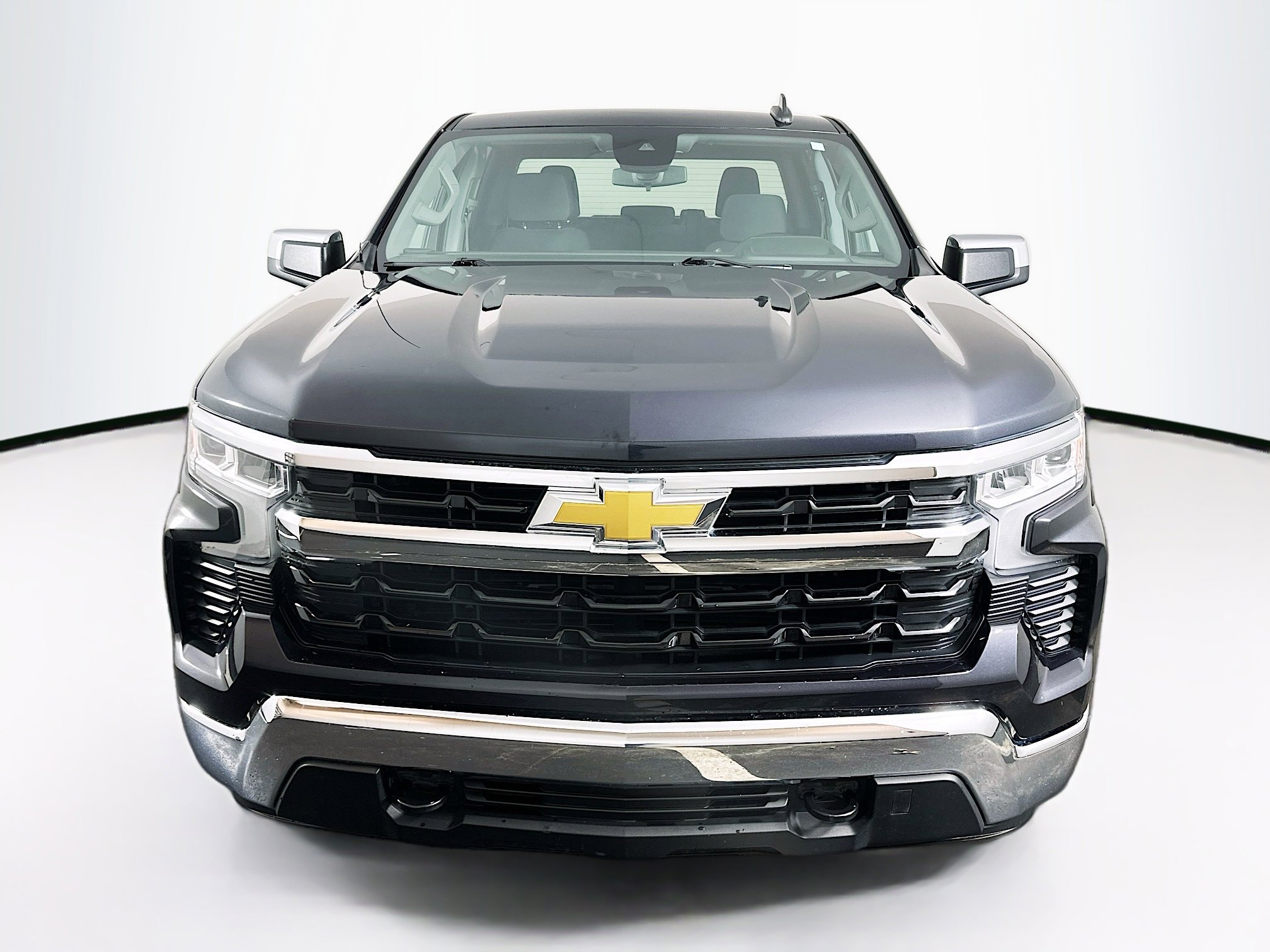 Used 2022 Chevrolet Silverado 1500 LT image 2