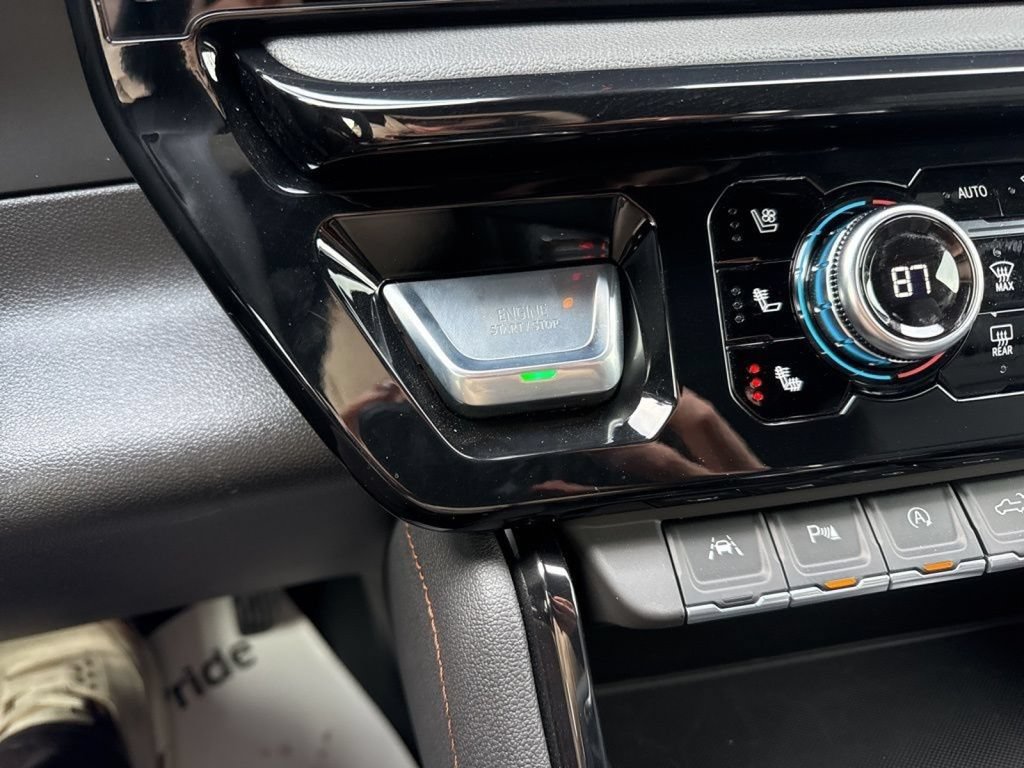 New 2026 GMC Sierra 1500 AT4 w/ Technology Package AWD/4WD image 25