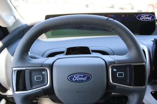 New 2026 Ford Expedition Active image 16