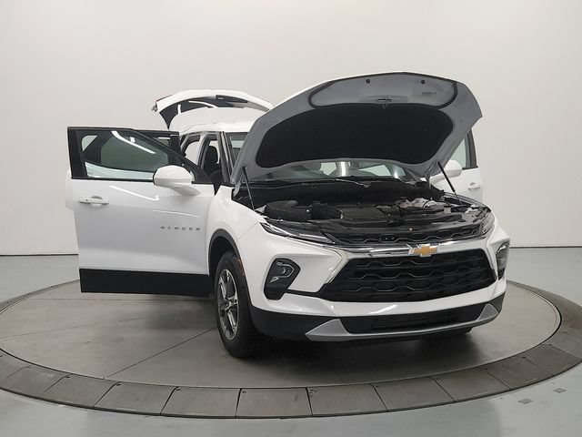 New 2026 Chevrolet Blazer LT FWD image 11