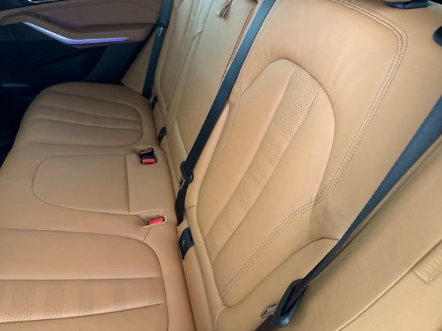 Used 2022 BMW X5 xDrive45e w/ M Sport Package AWD/4WD image 29