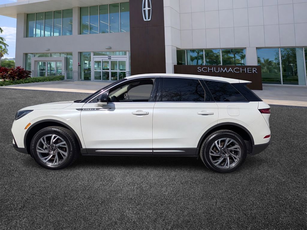 Used 2023 Lincoln Corsair FWD image 4