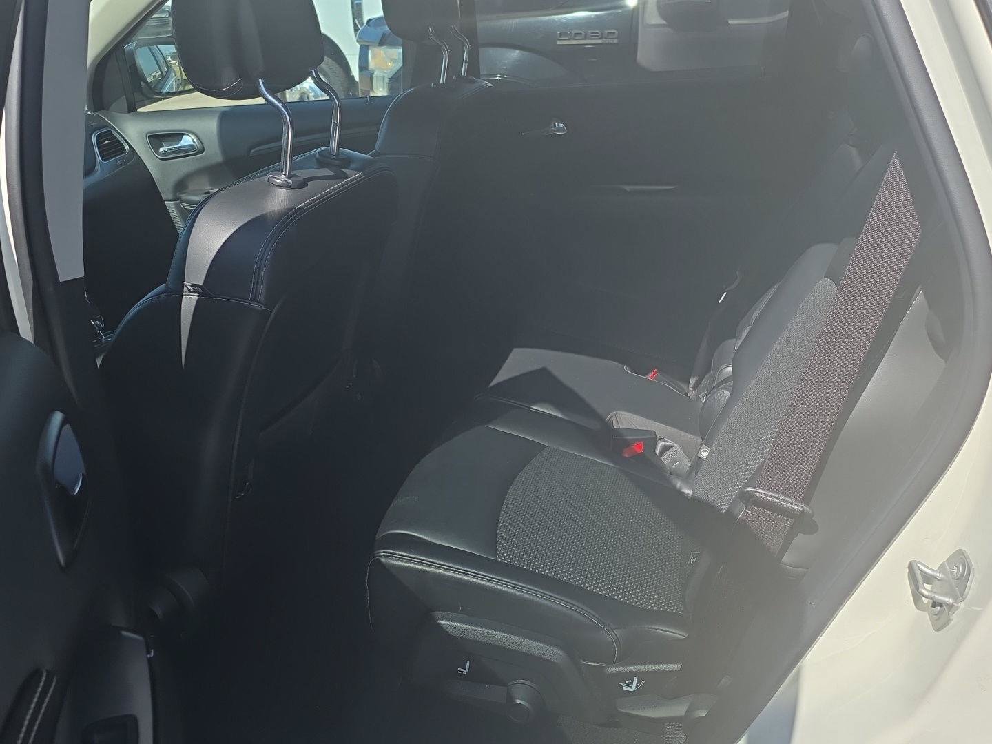 Used 2020 Dodge Journey Crossroad FWD image 11