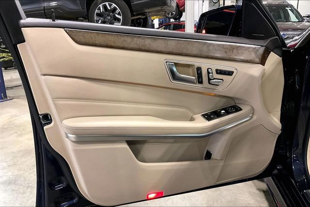 Used 2015 Mercedes-Benz E 350 4MATIC Sedan image 23